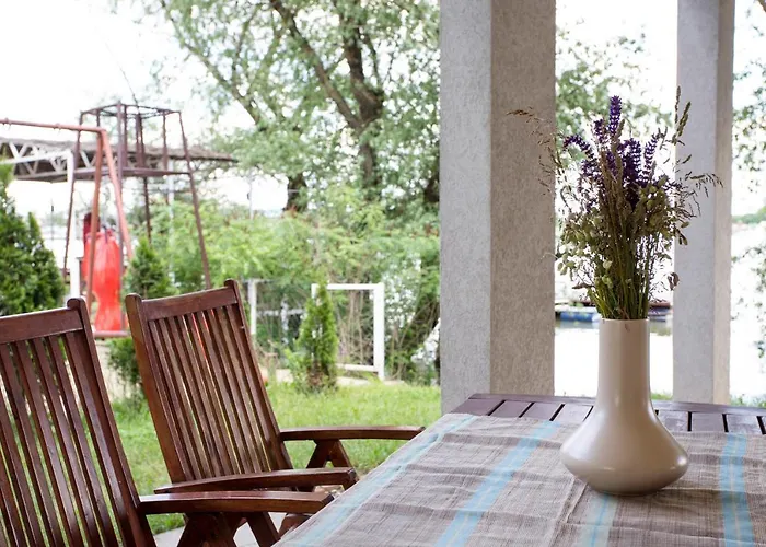 River House Grana Villa *